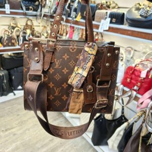 کیف ال وی چهارخونه هایکپی 3547